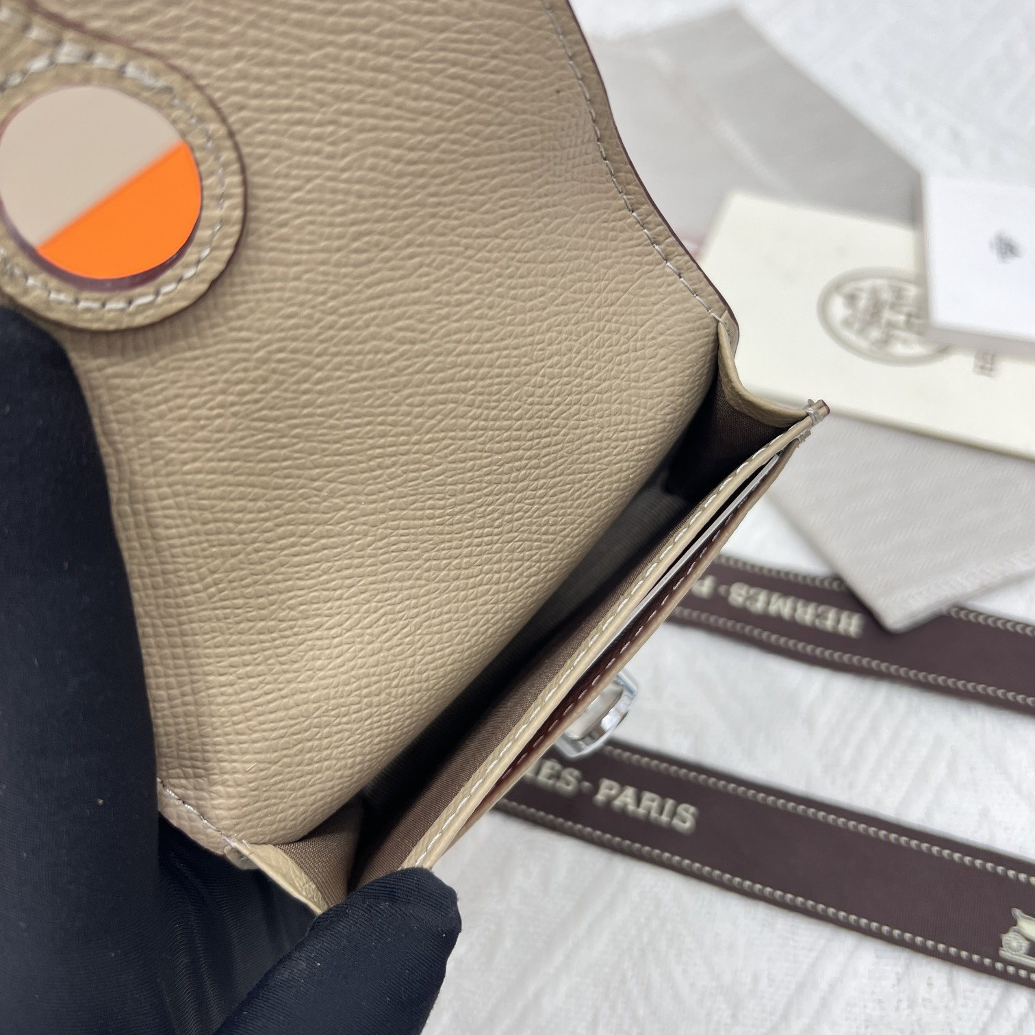 Hermes Constance 5121 Palm-Grain Leather Handbag - Image 9