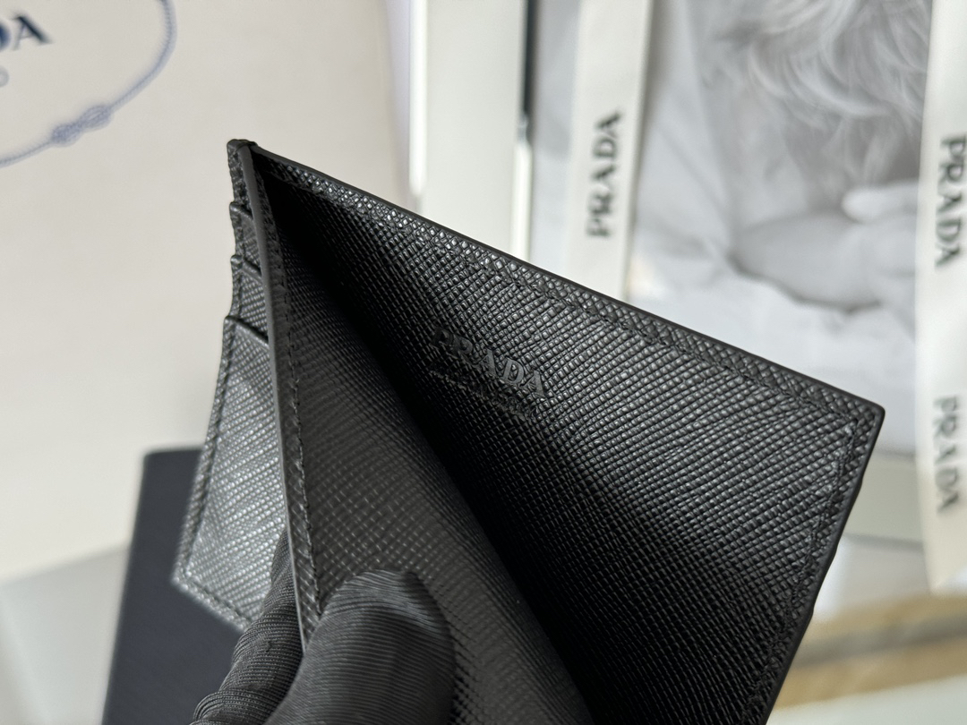 Prada Saffiano Leather Men's Card Holder - Image 9