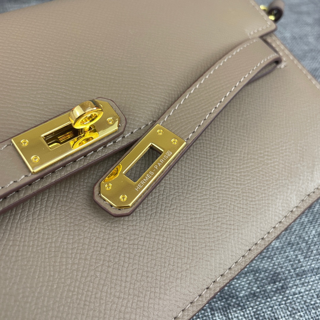 Hermès Kelly Palm-Grain Cowhide Crossbody Bag - Image 9