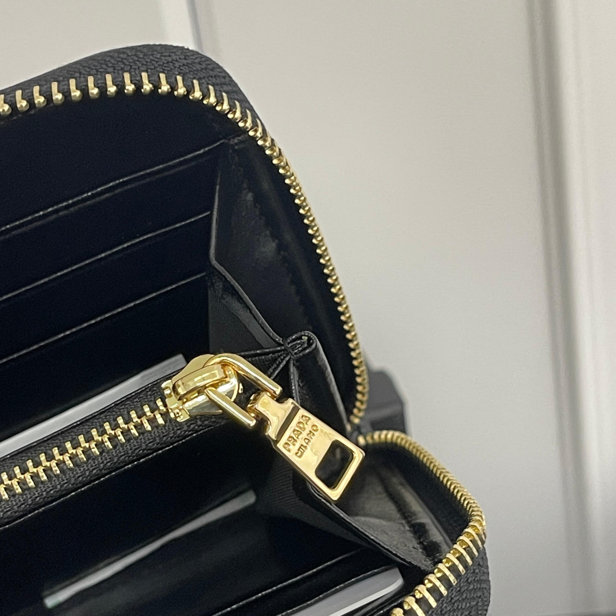 Prada Oiled Leather Wallet with Metal Triangle Logo - Image 9