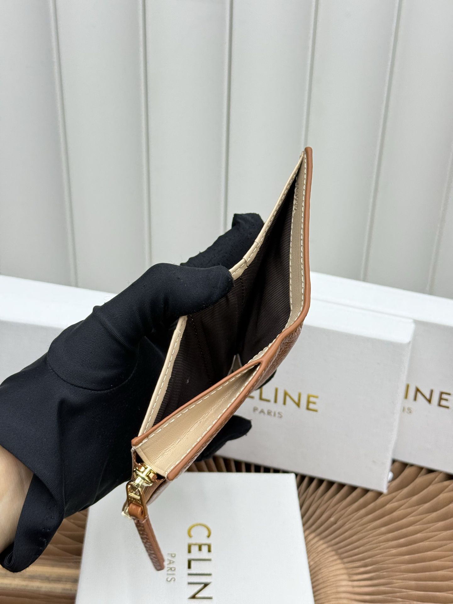 CELINE Short Leather Wallet - Image 9