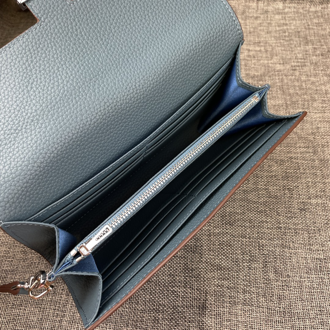 Hermès Constance 22 Togo Leather Shoulder Bag - Image 9