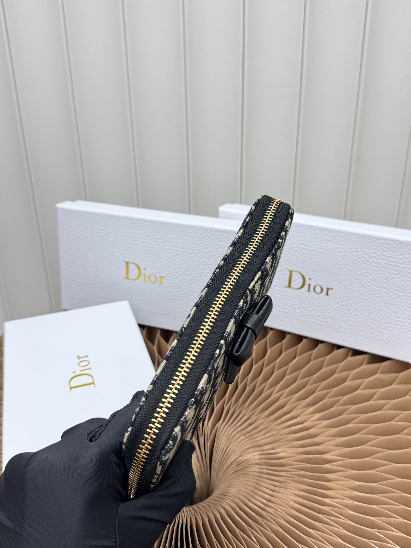 Dior Voyageur Slim Wallet in Blue Dior Oblique - Image 9