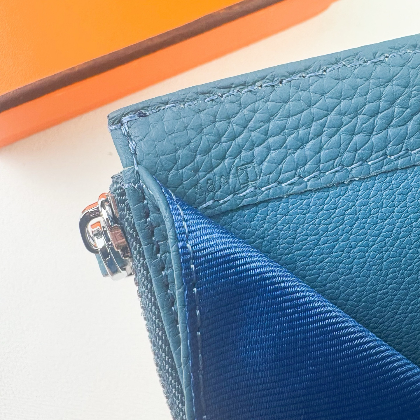 Hermes Silk'in Togo Leather Wallet - Image 9