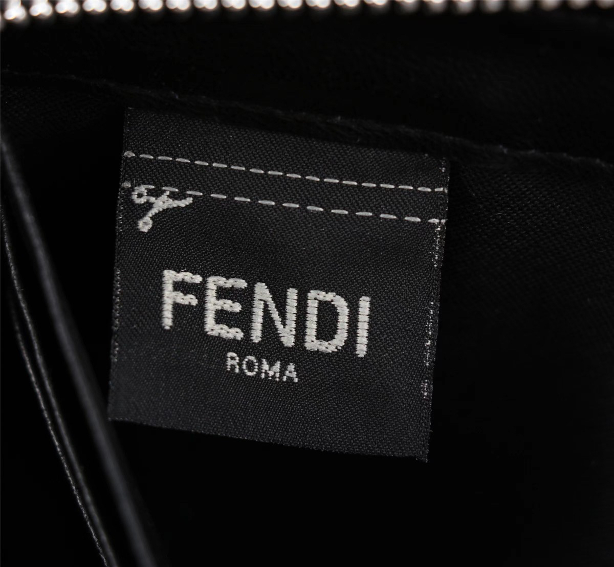 Fendi Zip Wallet in Khaki Leather - Image 9