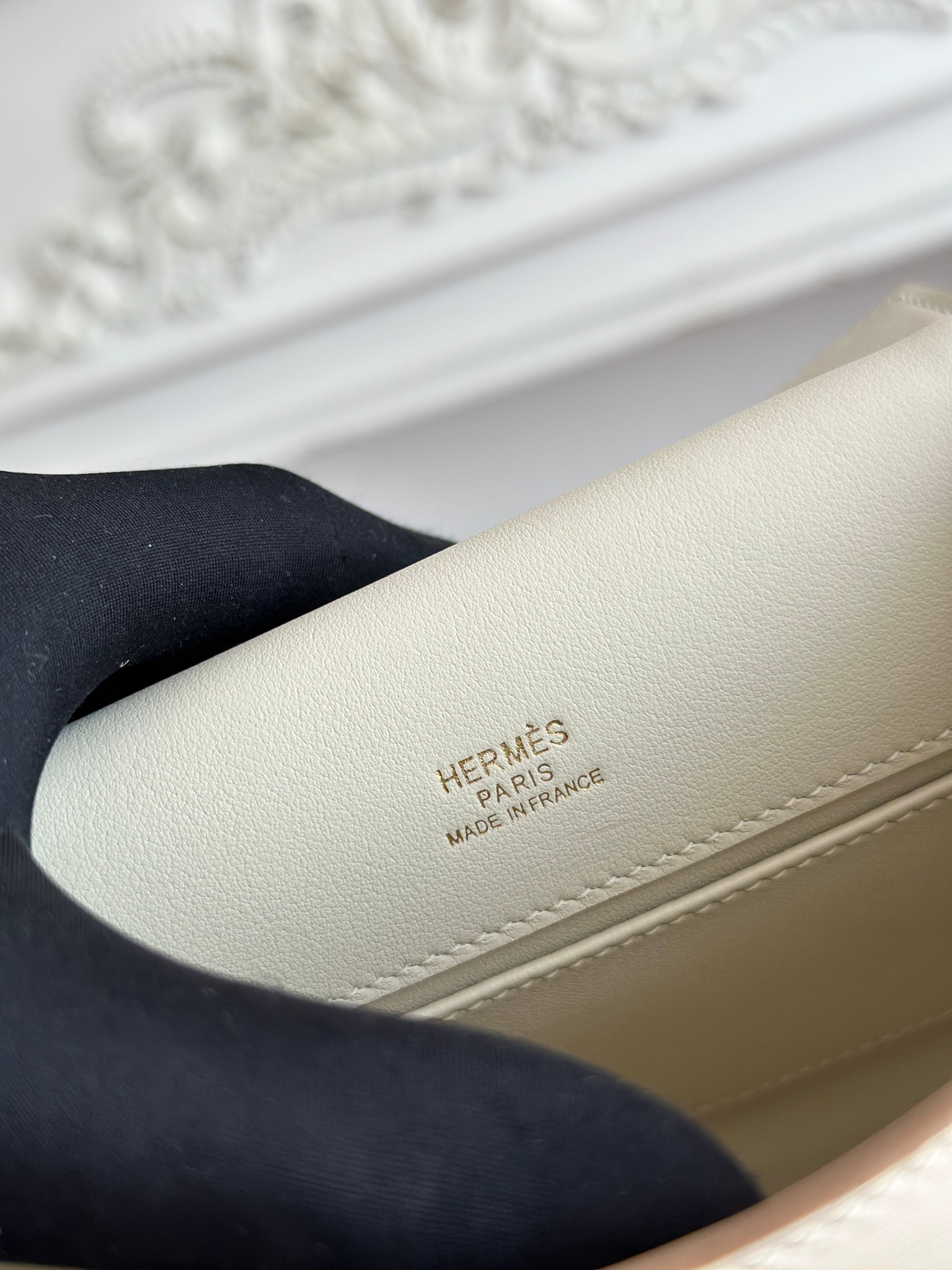 Kelly Mini Pouchette Handbag - Image 9
