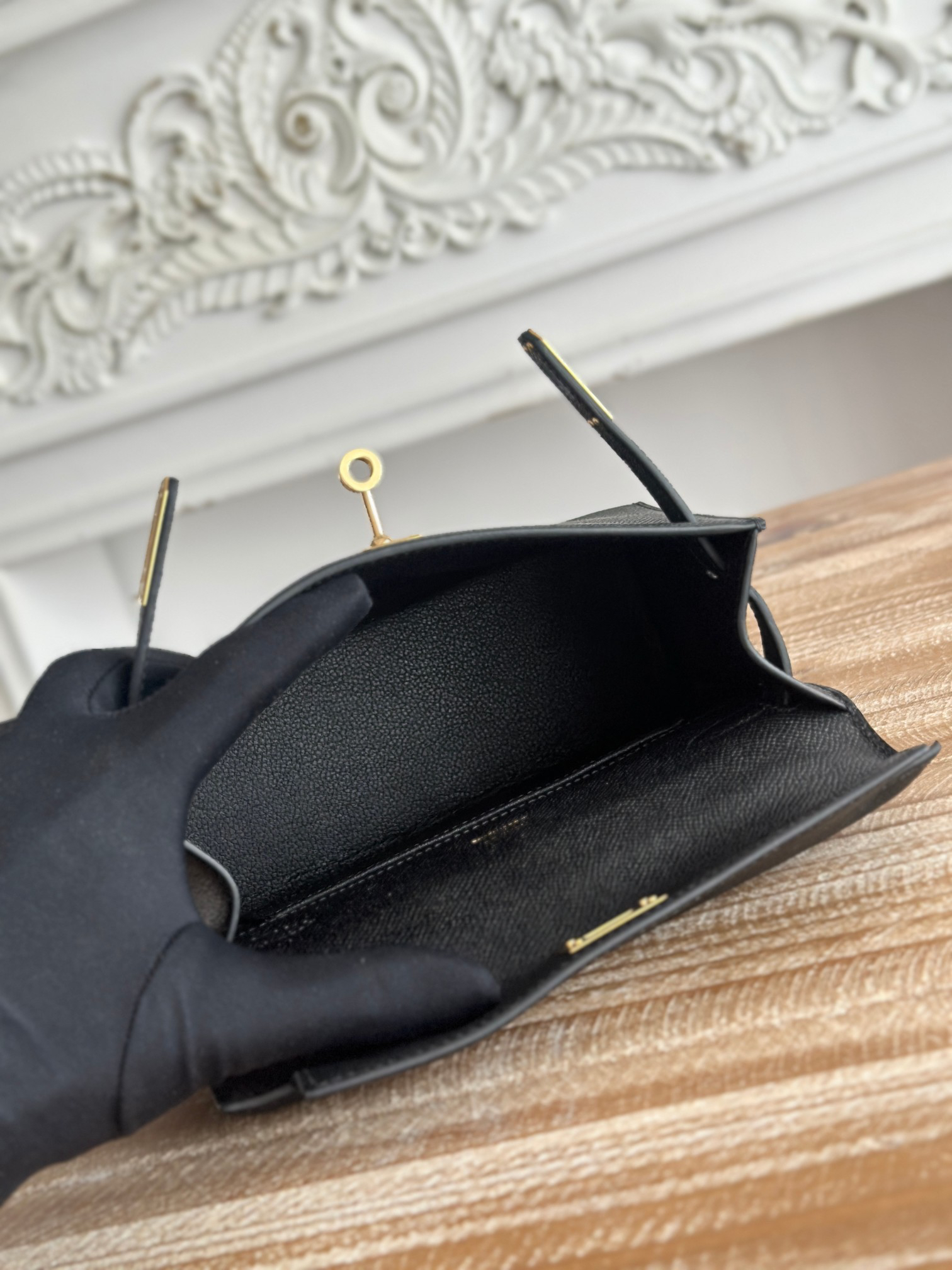 Hermès Kelly Mini Pochette Handbag - Image 9