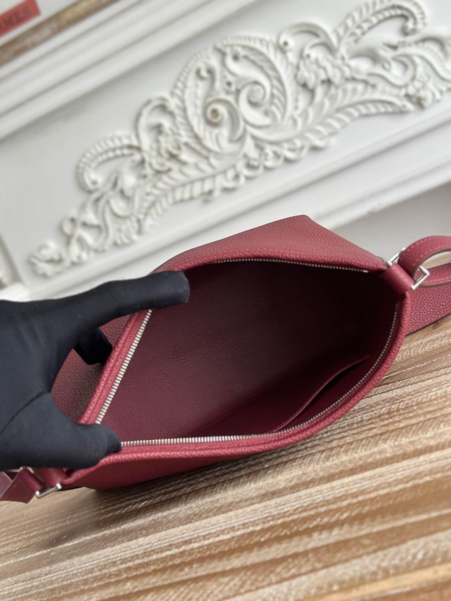 Hermes Berlingot Ruby Red Leather Crossbody Bag - Image 9