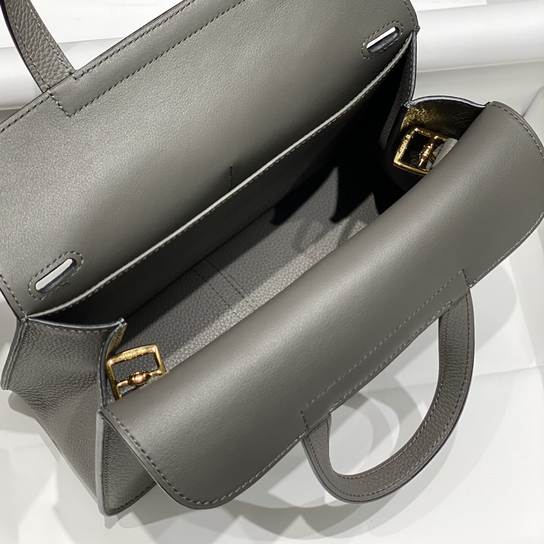 Hermès Halzan Handbag - Image 9
