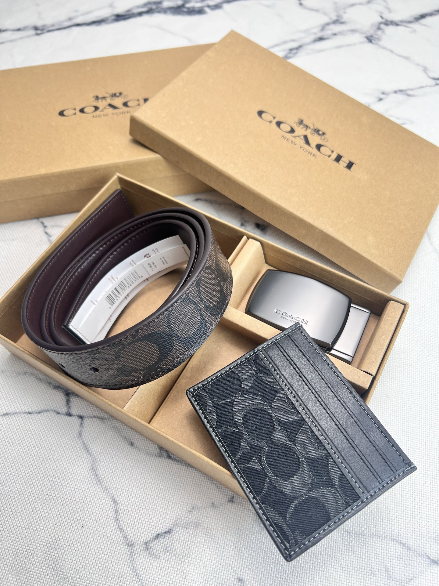 Coach Men's Leather Belt and Black Card Holder Set - F64839 / CAJ47 - Image 9