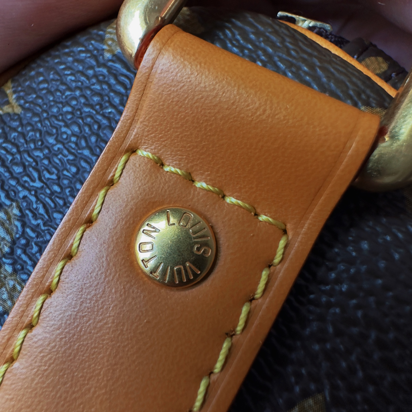 Louis Vuitton Keepall Bandouliere 25 Handbag - Image 9