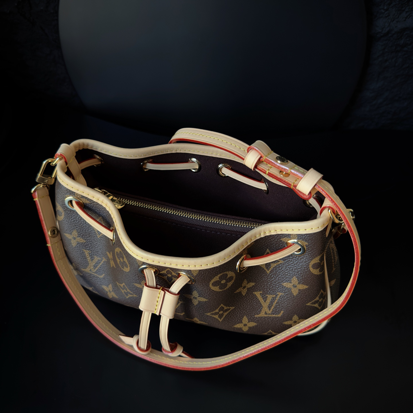 Nano Frivole M29537 Handbag - Image 9