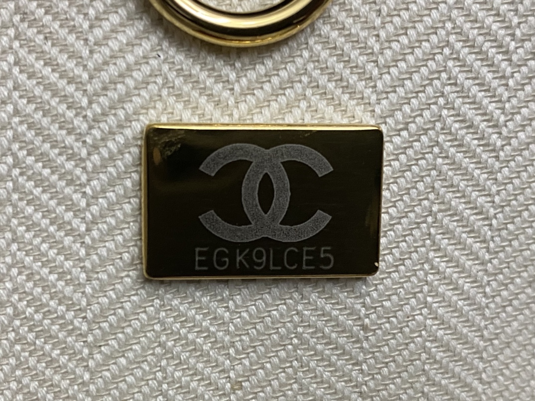 CHANEL Classic Large-Capacity Shopping Tote Bags - Image 9