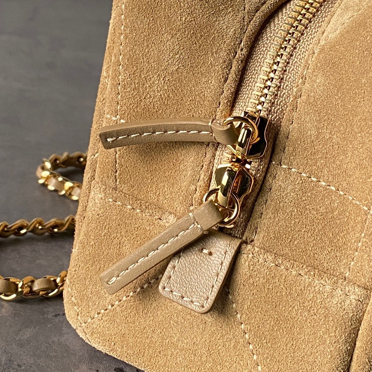 Chanel 26A Limited Edition AS6406 Lambskin Crossbody Bag - Image 9