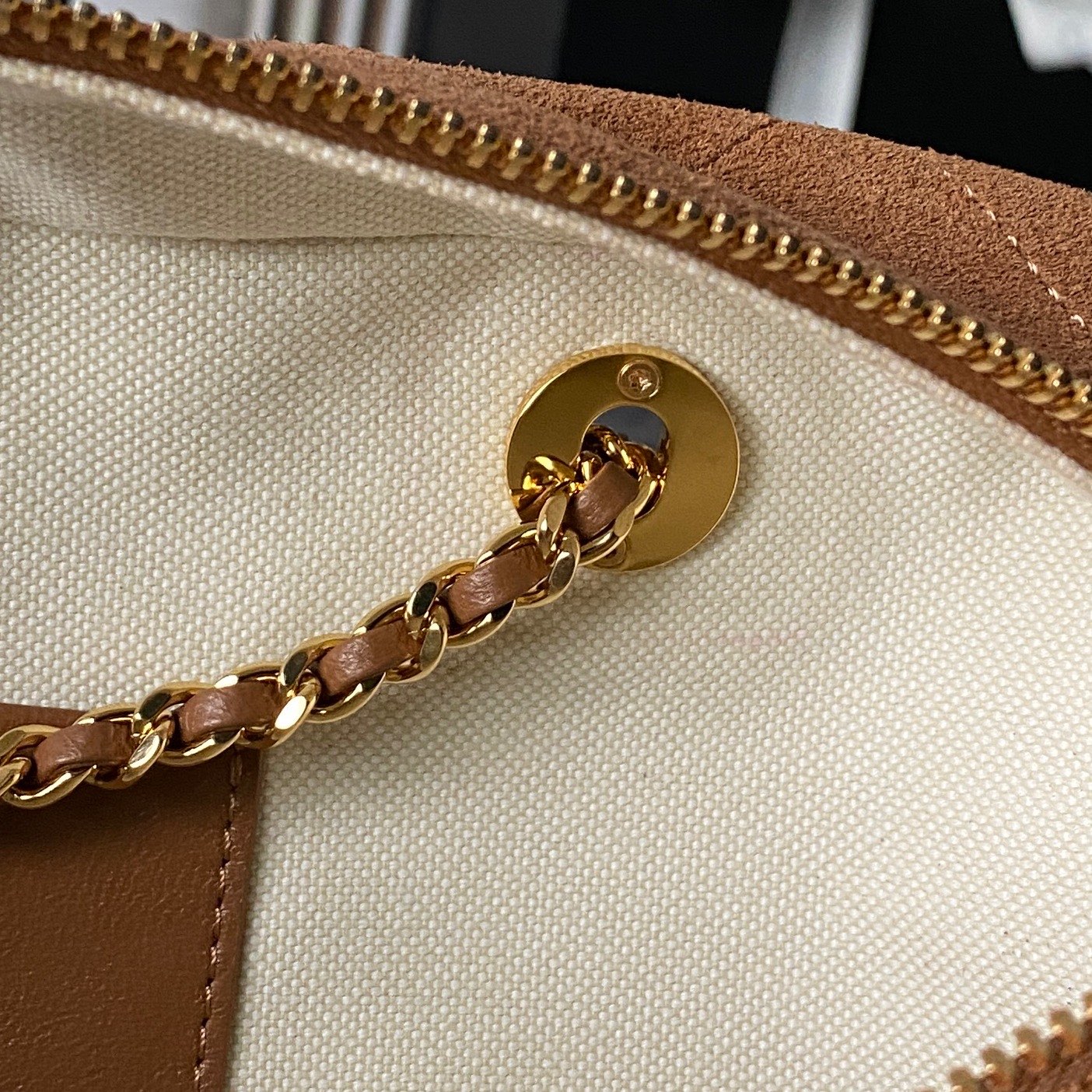 Chanel 26A Limited Series AS6406 Deerskin Bowling Shoulder Bag - Image 9