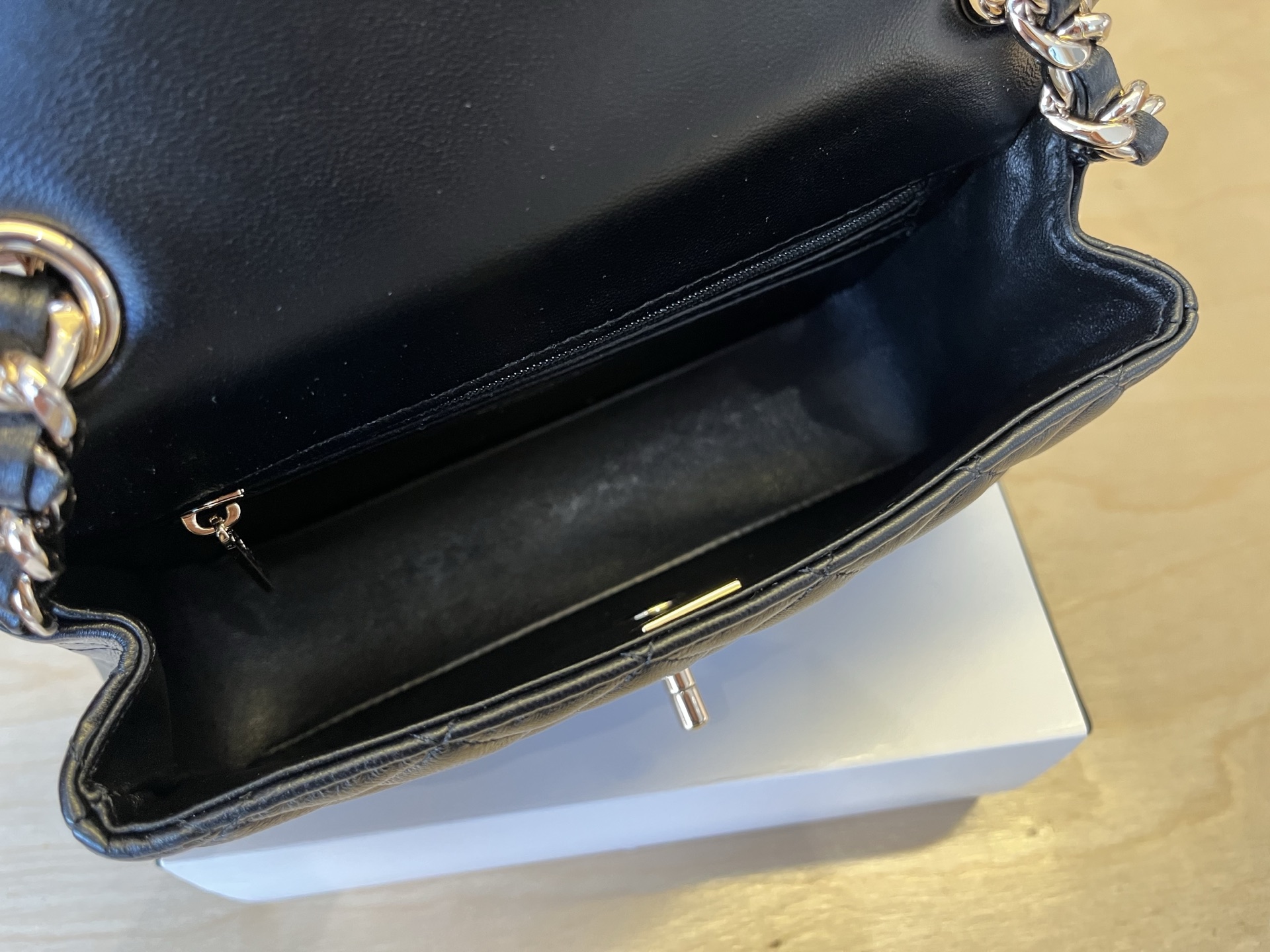 Chanel AS2326 2021 Early Spring Limited Edition Mini Classic Flap Bag - Image 9