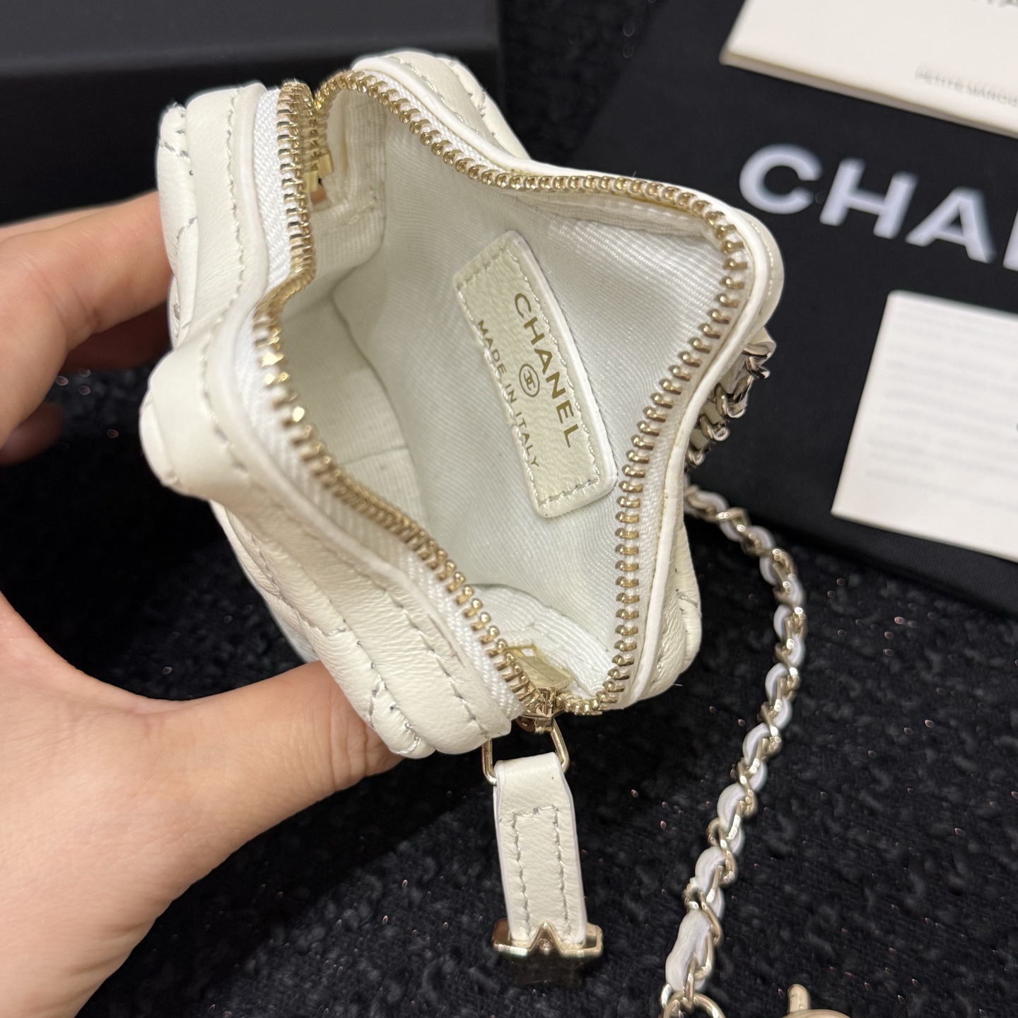 CHANEL 26C Star Coin Purse Charm - Image 9