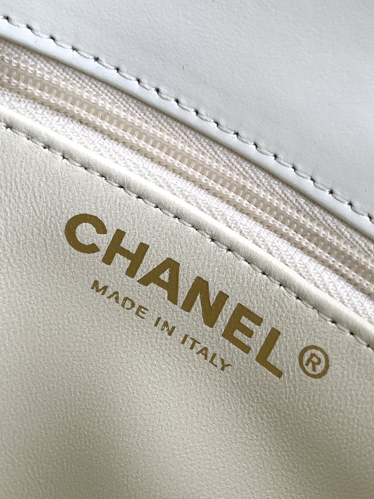 Chanel Coco Handle Classic Mini Handbag - Image 9