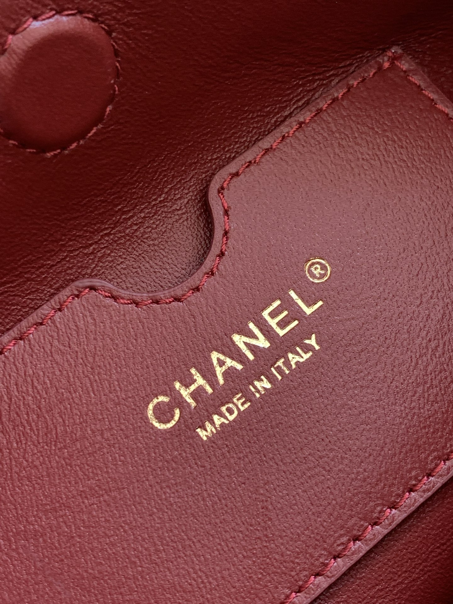 Chanel 26X Christmas Limited Quilted Lambskin Shoulder Bag - Image 9
