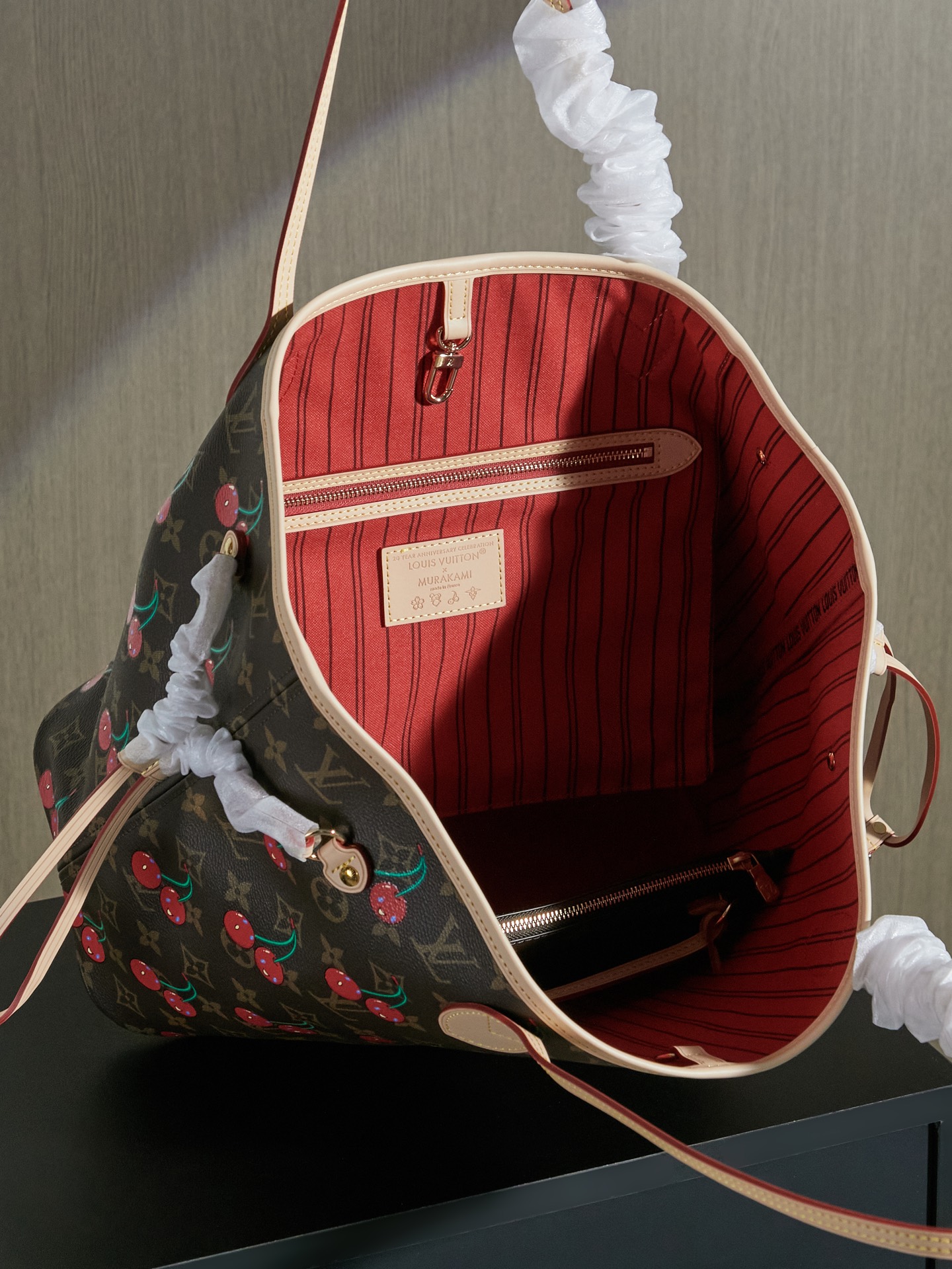 Louis Vuitton Neverfull MM M13263 Cherry Tote Bag - Image 9