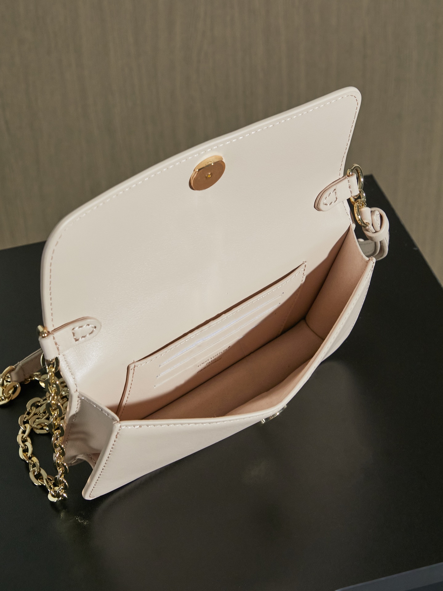 Louis Vuitton LV Bloom Wallet on Chain Bag - Image 9