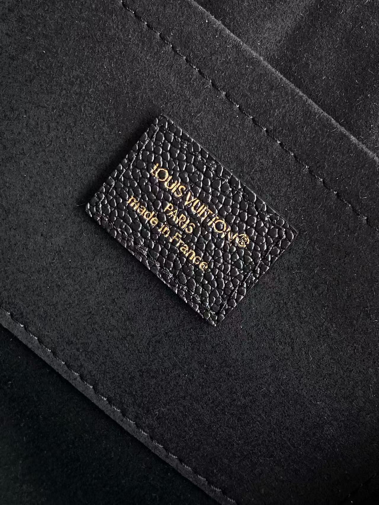 Louis Vuitton Sedy Handbag - Image 9