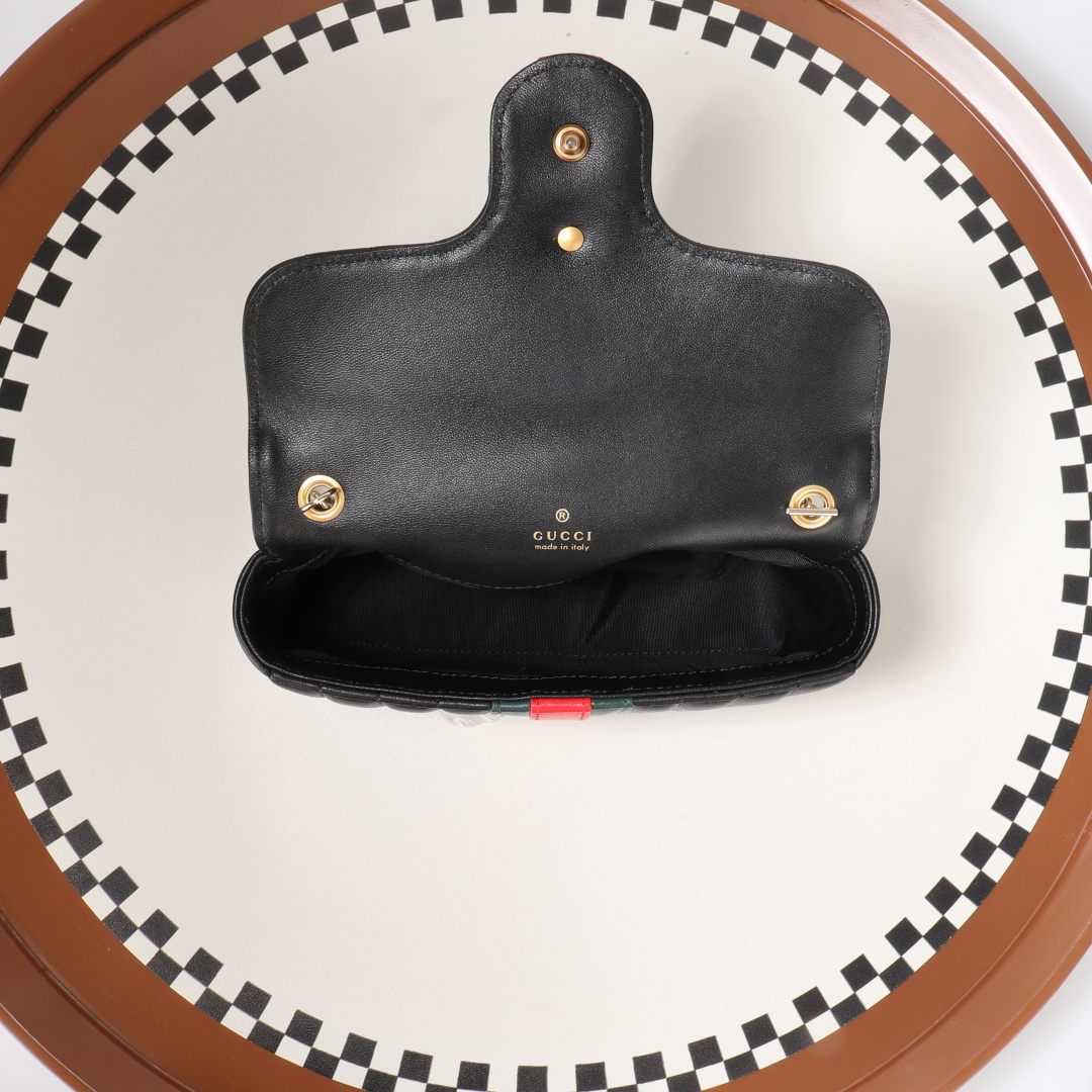 Gucci Leather Bag, Model A006X1 - Image 9