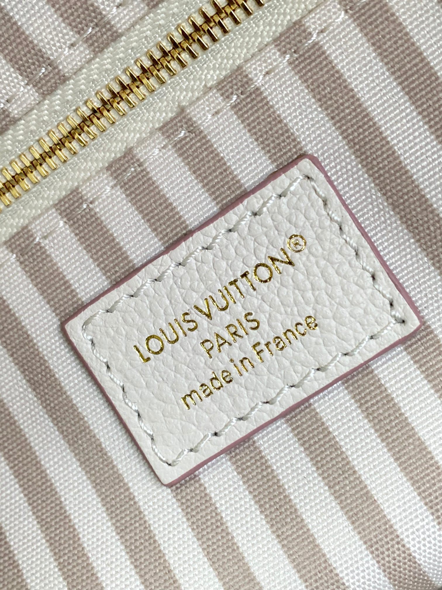 Louis Vuitton Neverfull MM Tote Bag in Monogram Empreinte Leather - Image 9