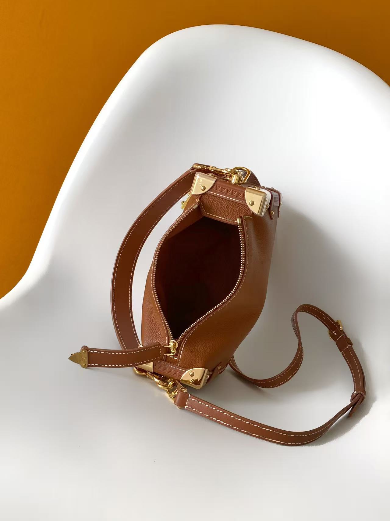 Louis Vuitton Side Trunk Medium Handbag - Image 9