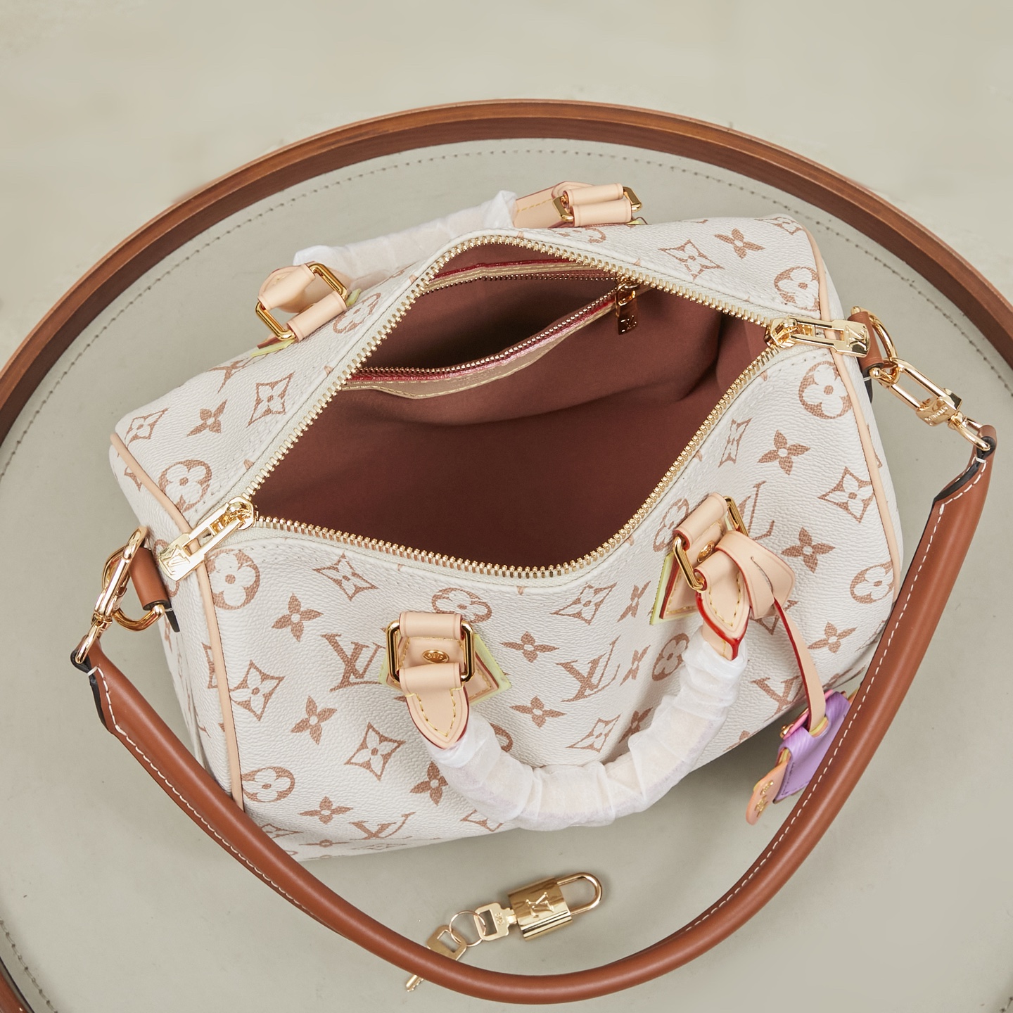 Louis Vuitton M2A038 Crafty Sedy Bandoulière Bag - Image 9