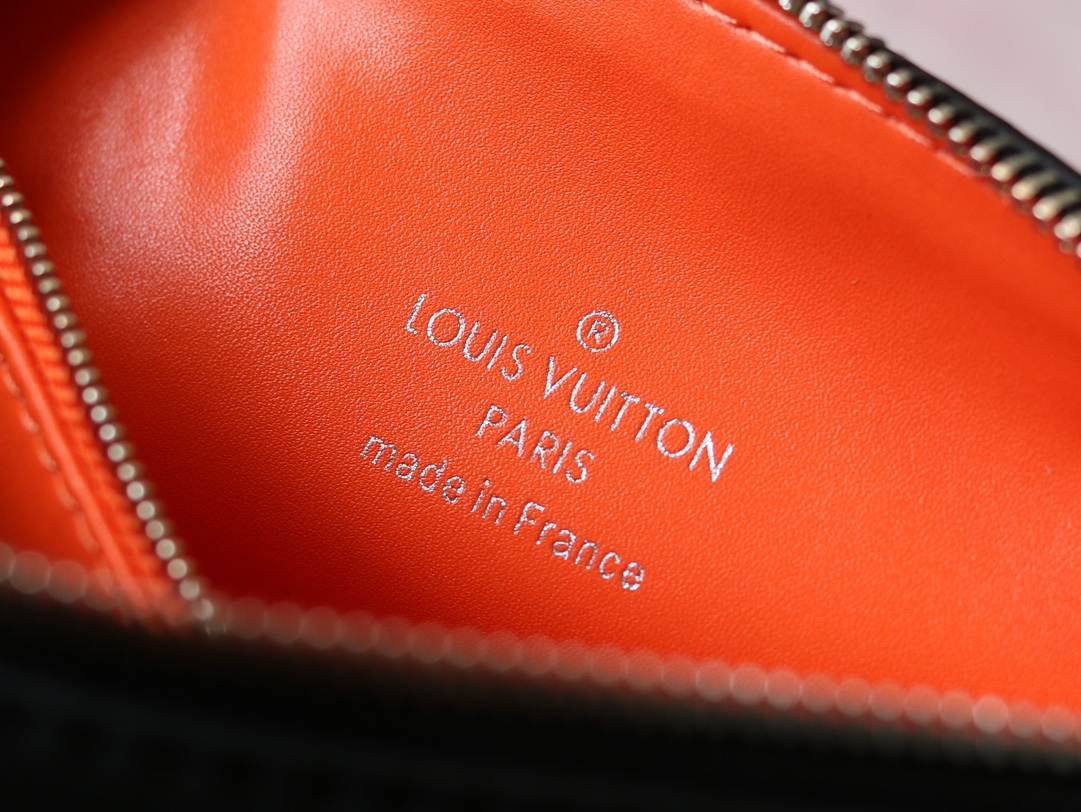 Louis Vuitton Coussin BB Shoulder Bag M23078 - Image 9