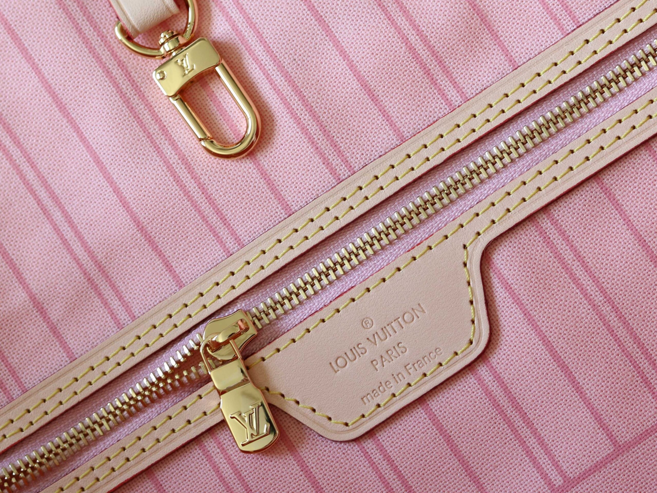 Louis Vuitton Neverfull Large Tote Bag in Damier Azur Canvas - Image 9