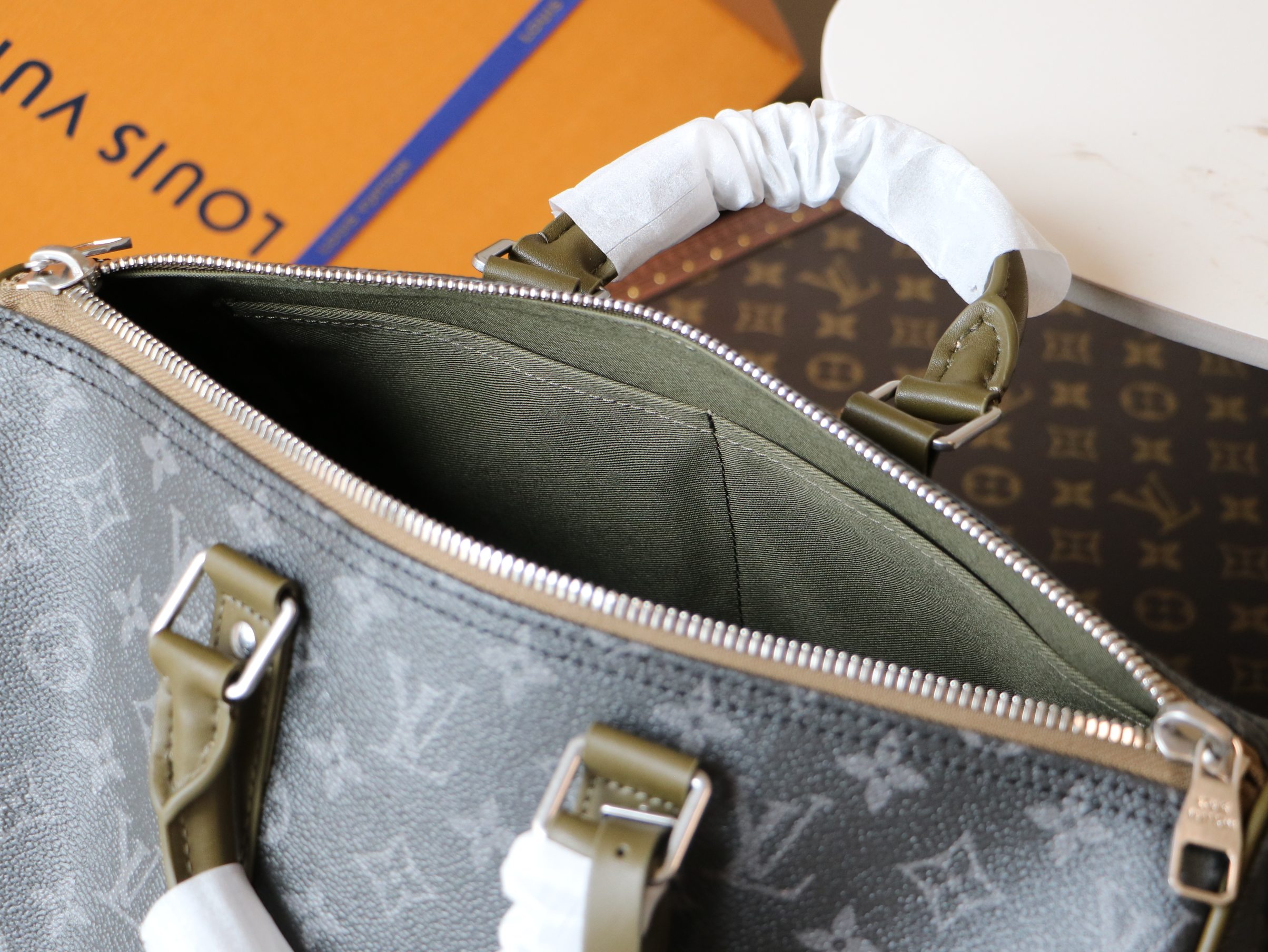 Louis Vuitton Keepall Bandouliere 35 Travel Bag - Image 9