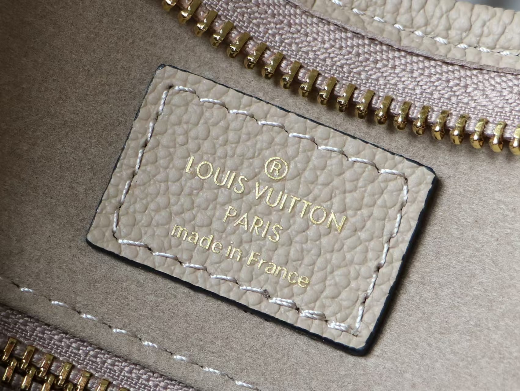 Louis Vuitton CarryAll Small Handbag in Monogram Empreinte Leather - Image 9