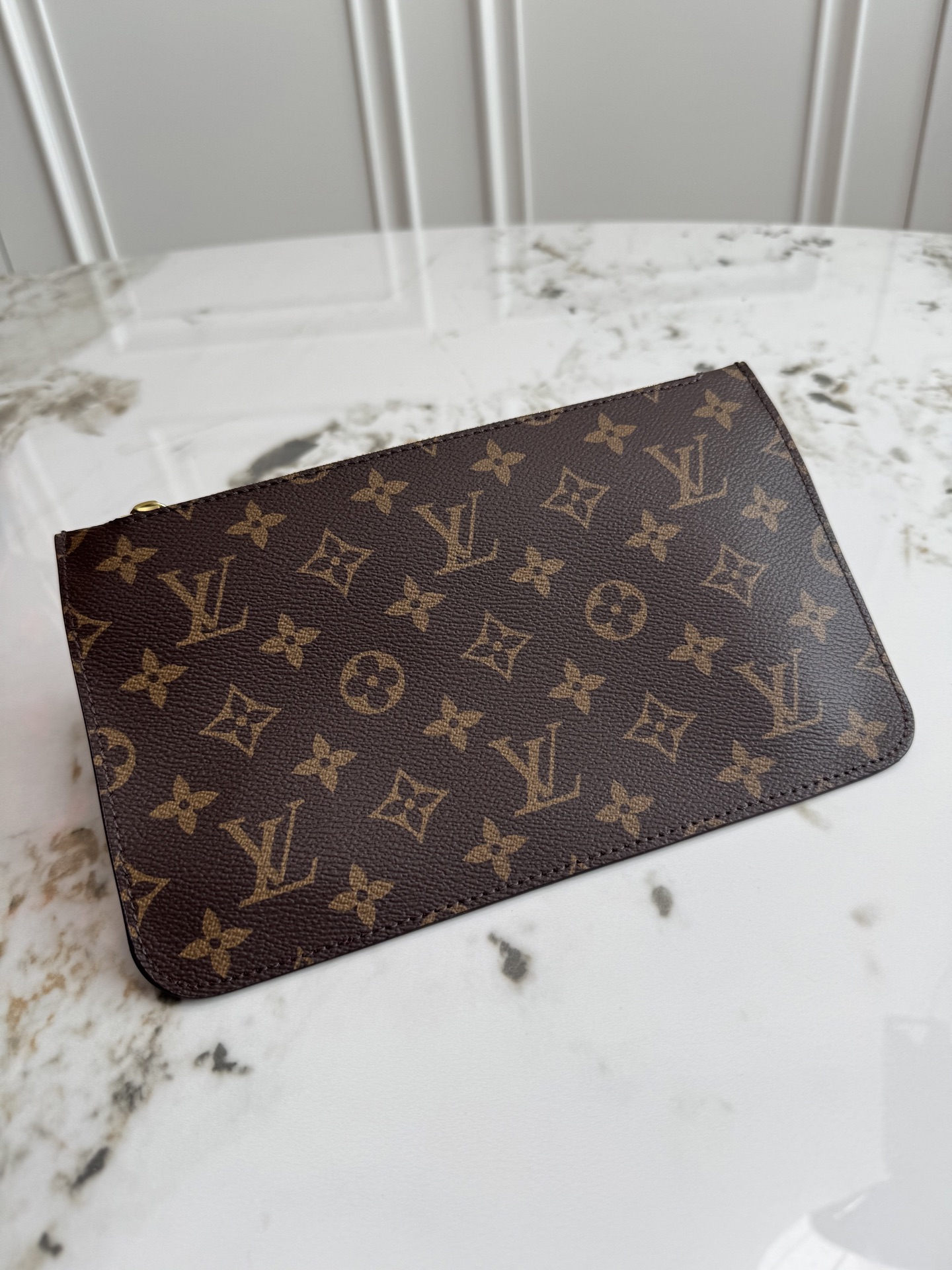 Louis Vuitton Neverfull MM Cherry Shopping Tote - Image 9