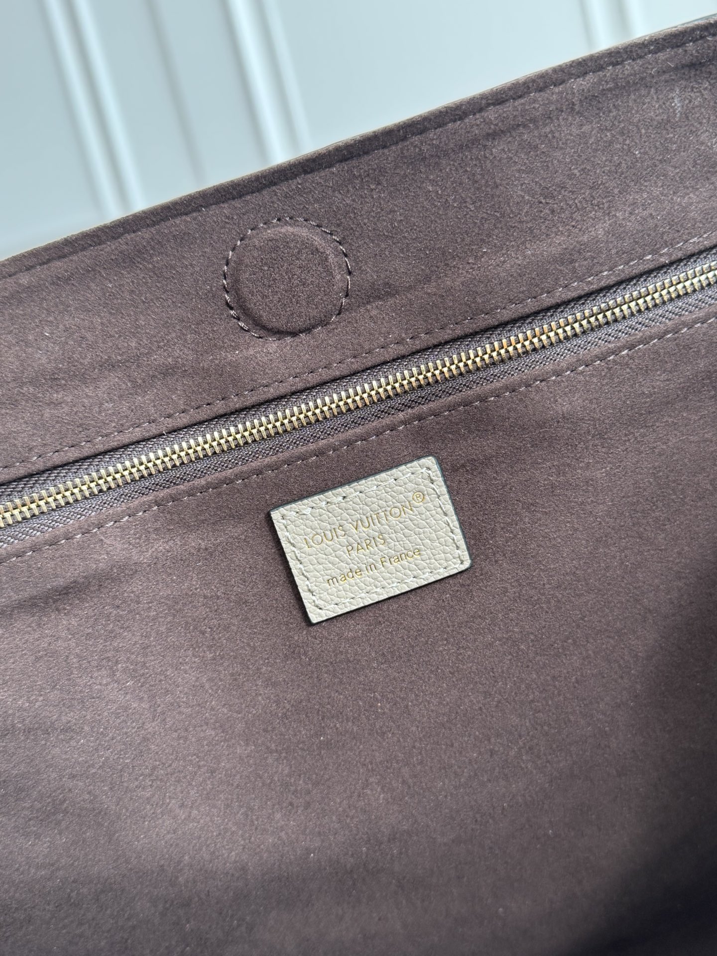 Louis Vuitton Anytime Small Handbag in Monogram Empreinte Leather - Image 9