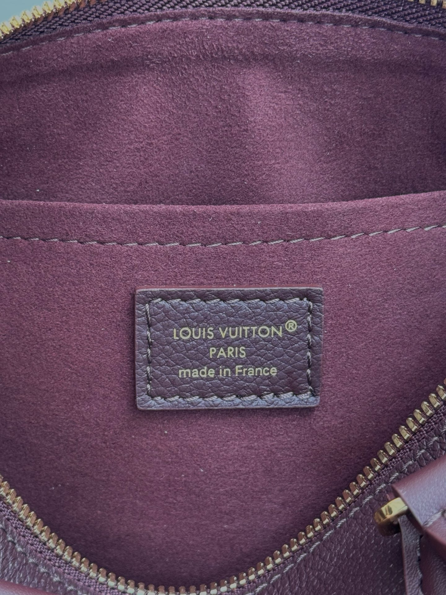 Louis Vuitton Bandouliere 20 Crossbody Bag in Wine Red - Image 9