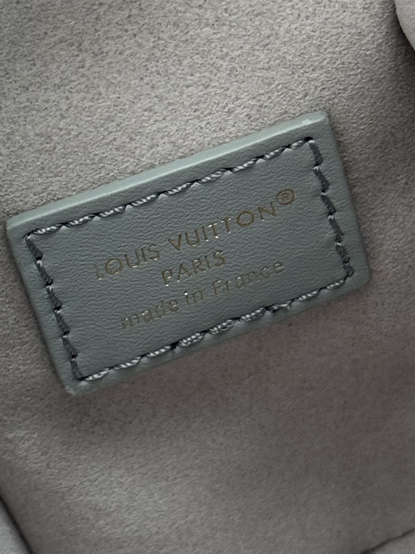 Louis Vuitton Side Trunk Medium Handbag - Image 9