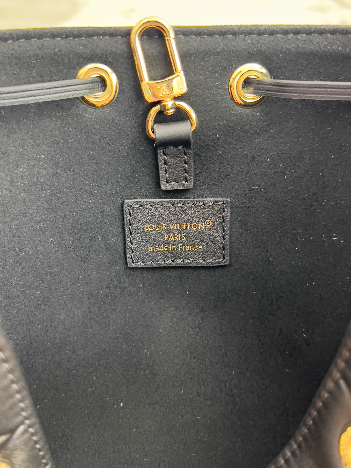 Louis Vuitton Coussin Monogram Leather Bucket Bag - Image 9