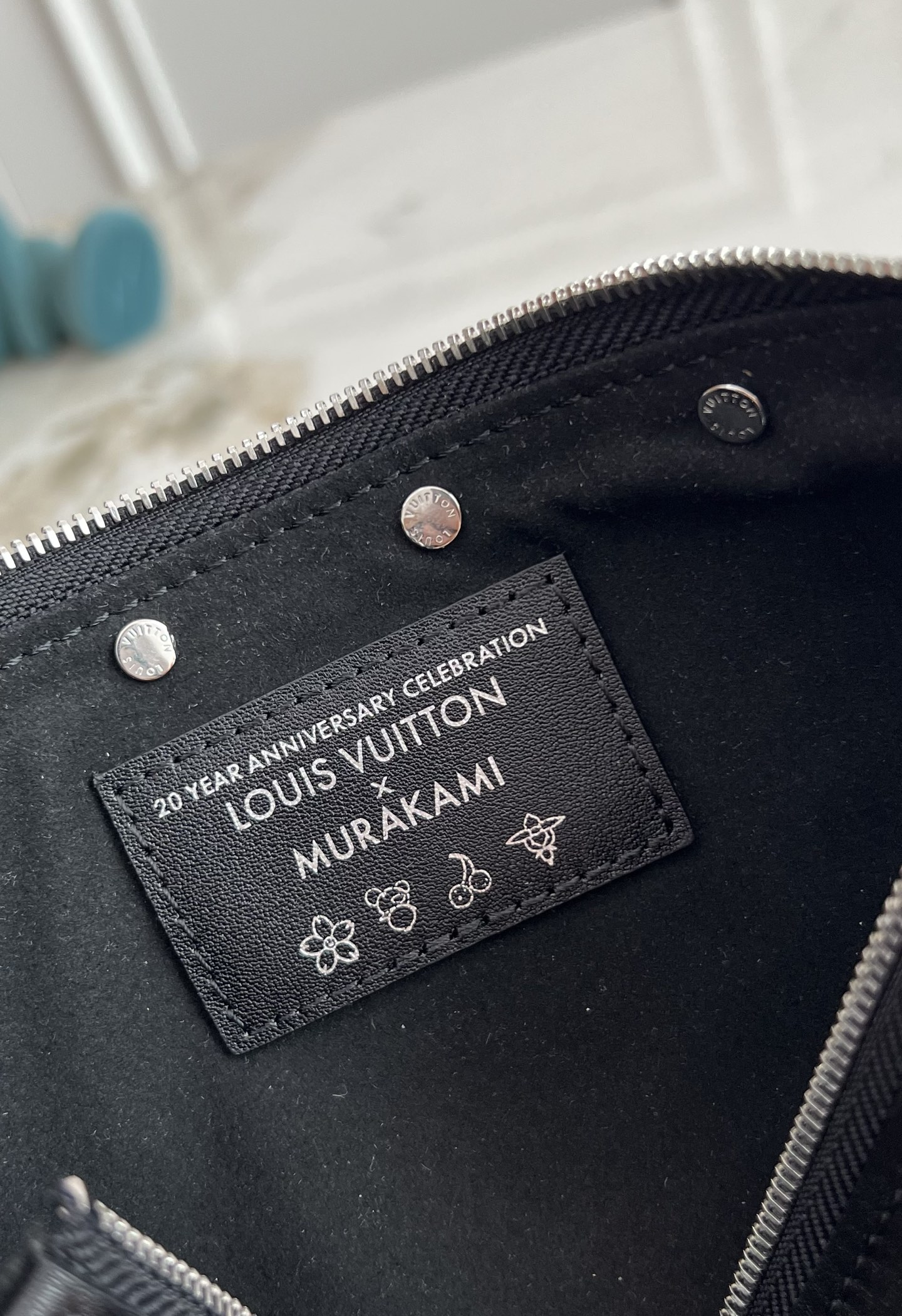 Louis Vuitton Pochette Accessoires Monogram Panda Reissue - Image 9