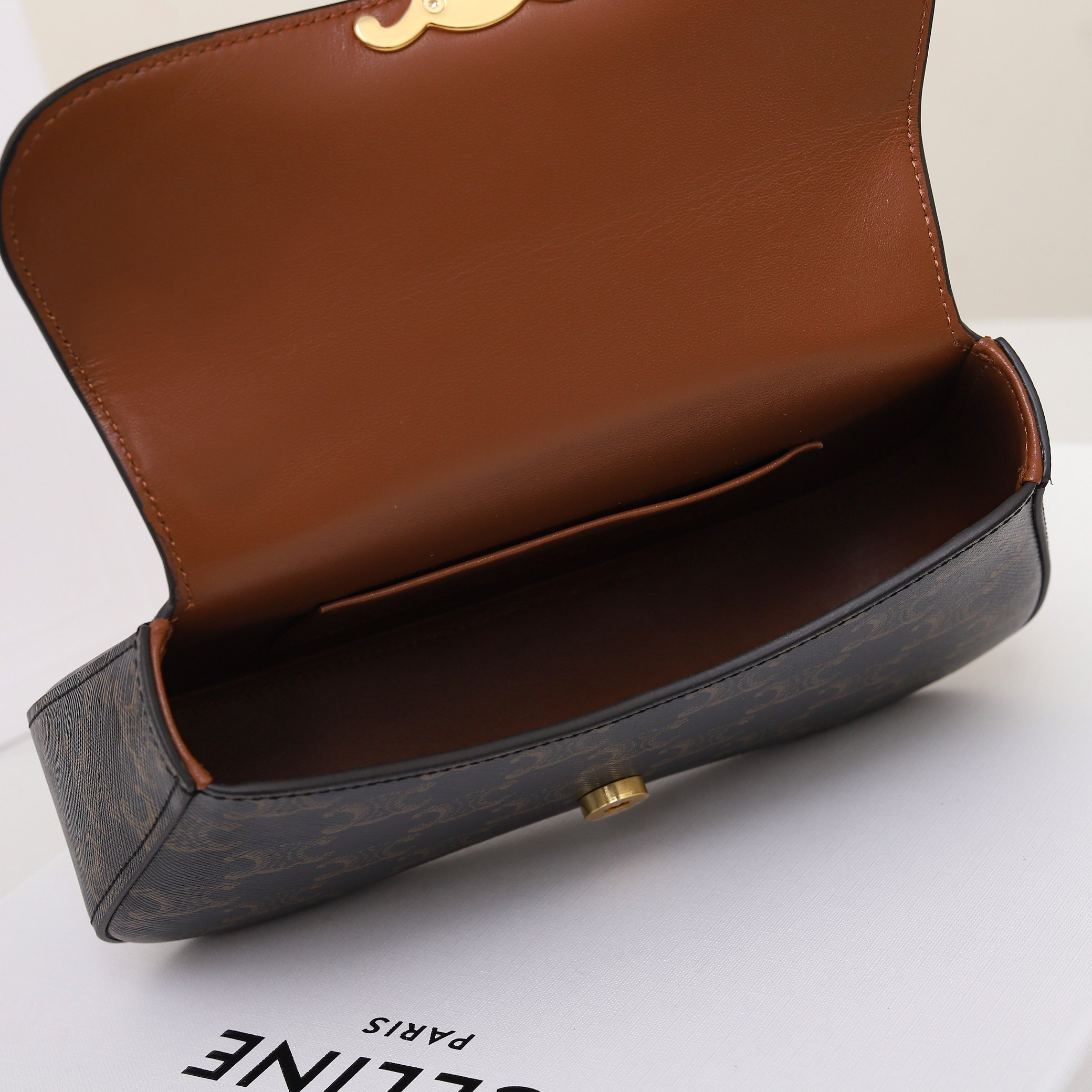Lola Leather Crossbody Bag, Model 119532 - Image 9