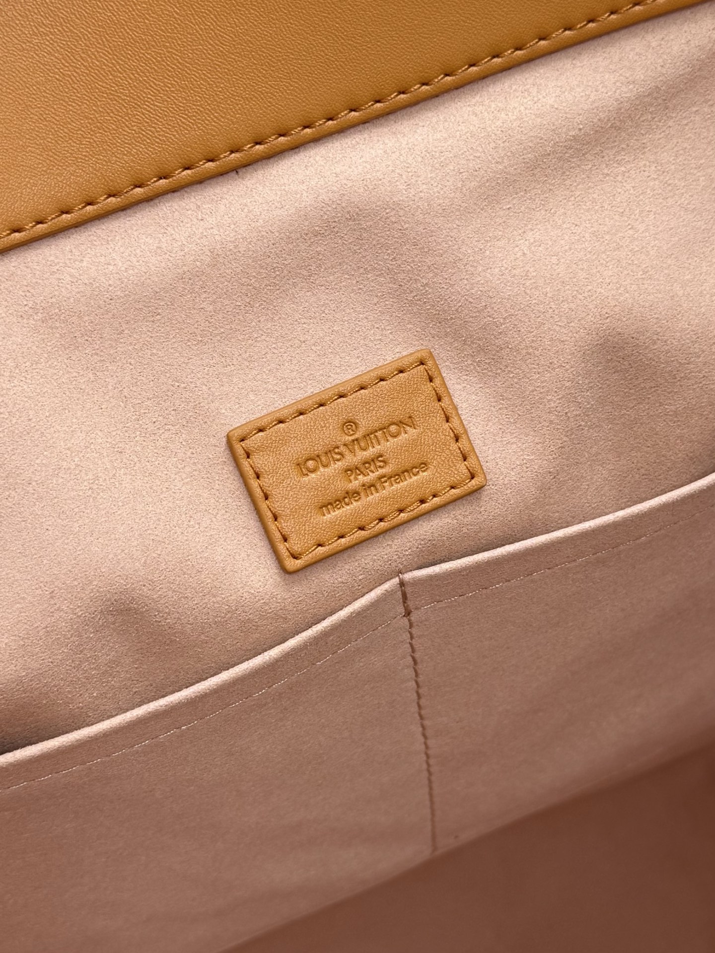 Louis Vuitton M24578 Sandwich Tote Bag - Image 9