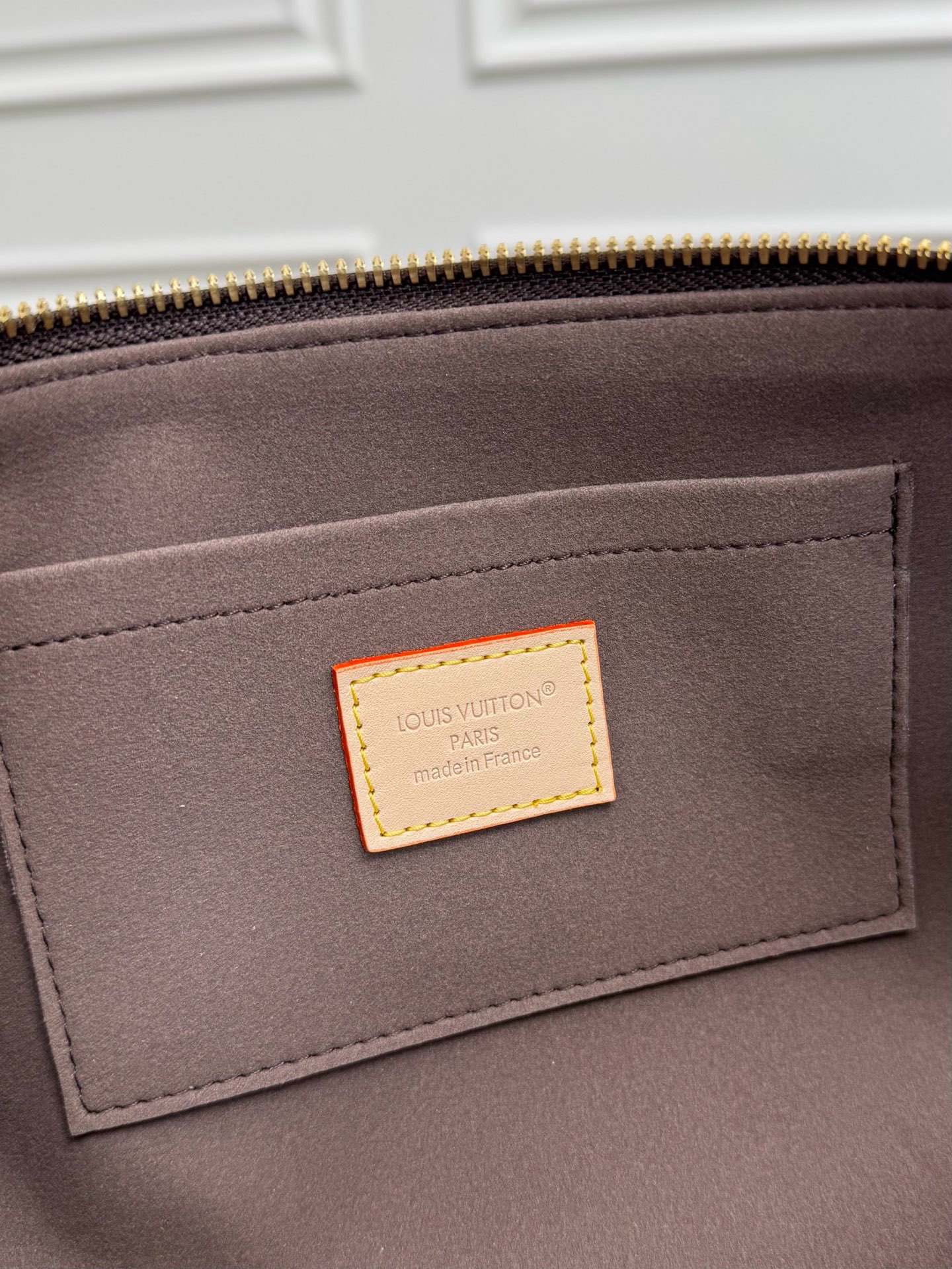 Louis Vuitton Squire East West Handbag M28953 - Image 9