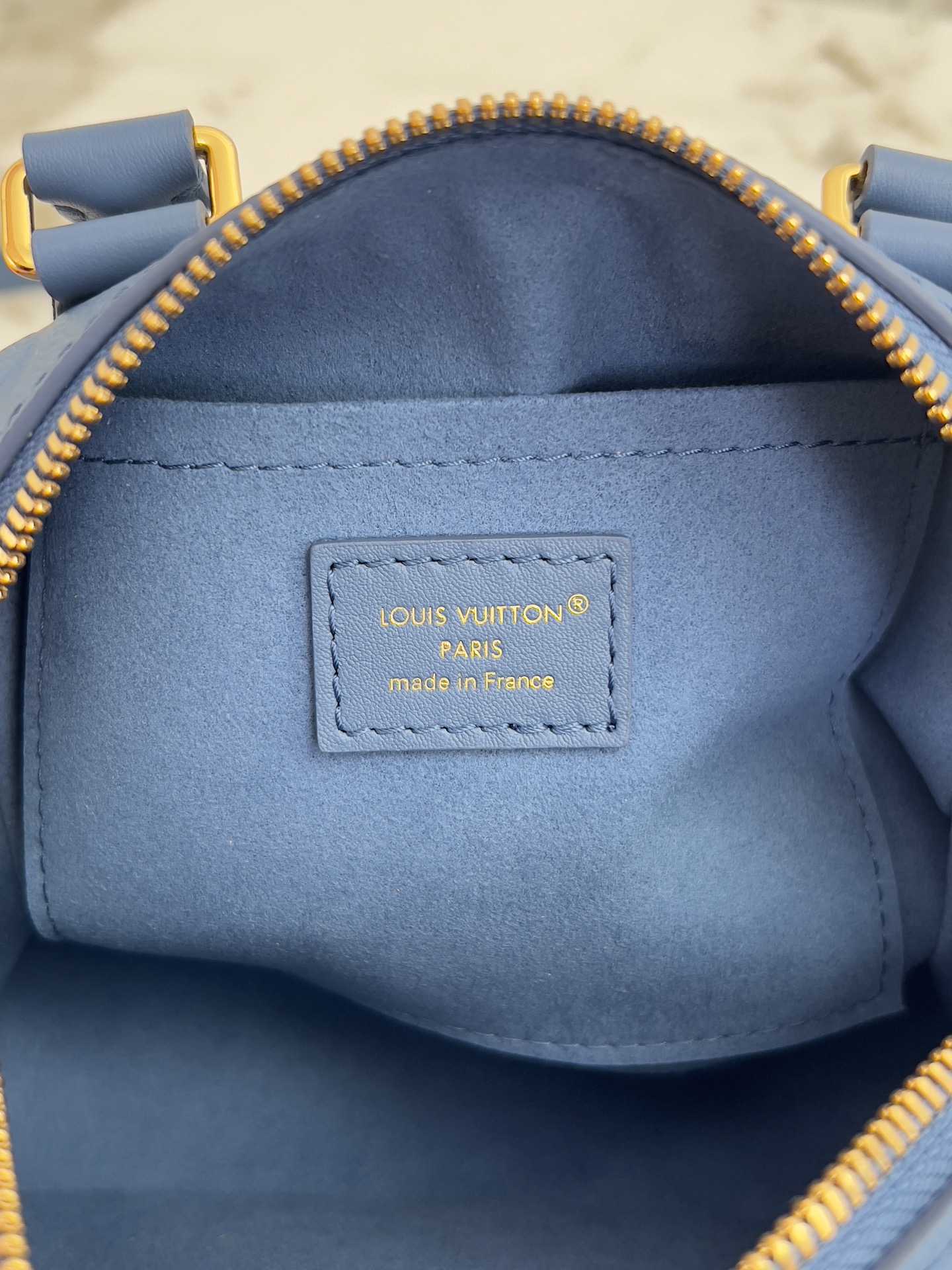 Louis Vuitton Speedy Bandoulière 20 Handbag in Blue Monogram Empreinte Leather - Image 9