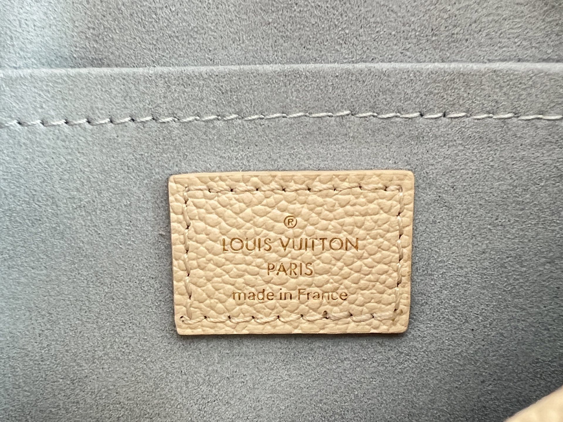 Louis Vuitton Speedy Bandouliere 20 Handbag in Monogram Empreinte Leather - Image 9