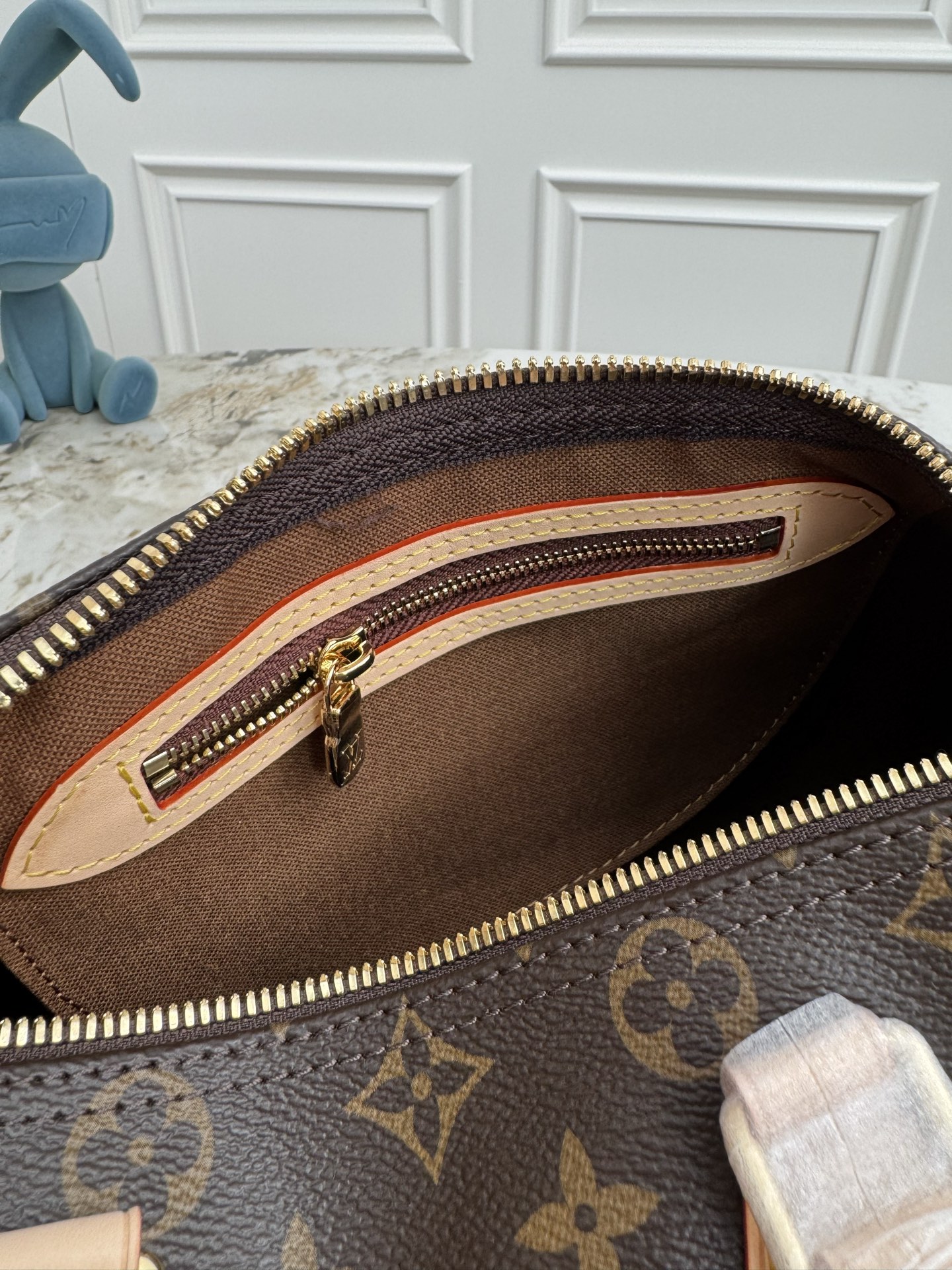 Louis Vuitton Speedy Bandouliere 25 Handbag - Image 9