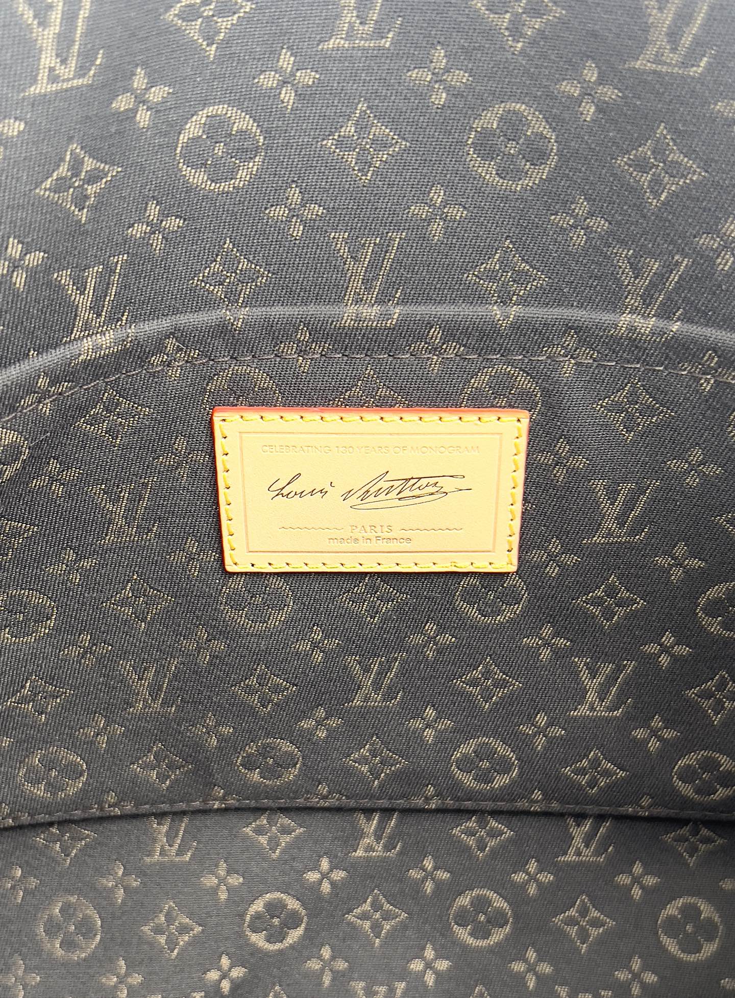 Louis Vuitton Alma Small Handbag - Image 9