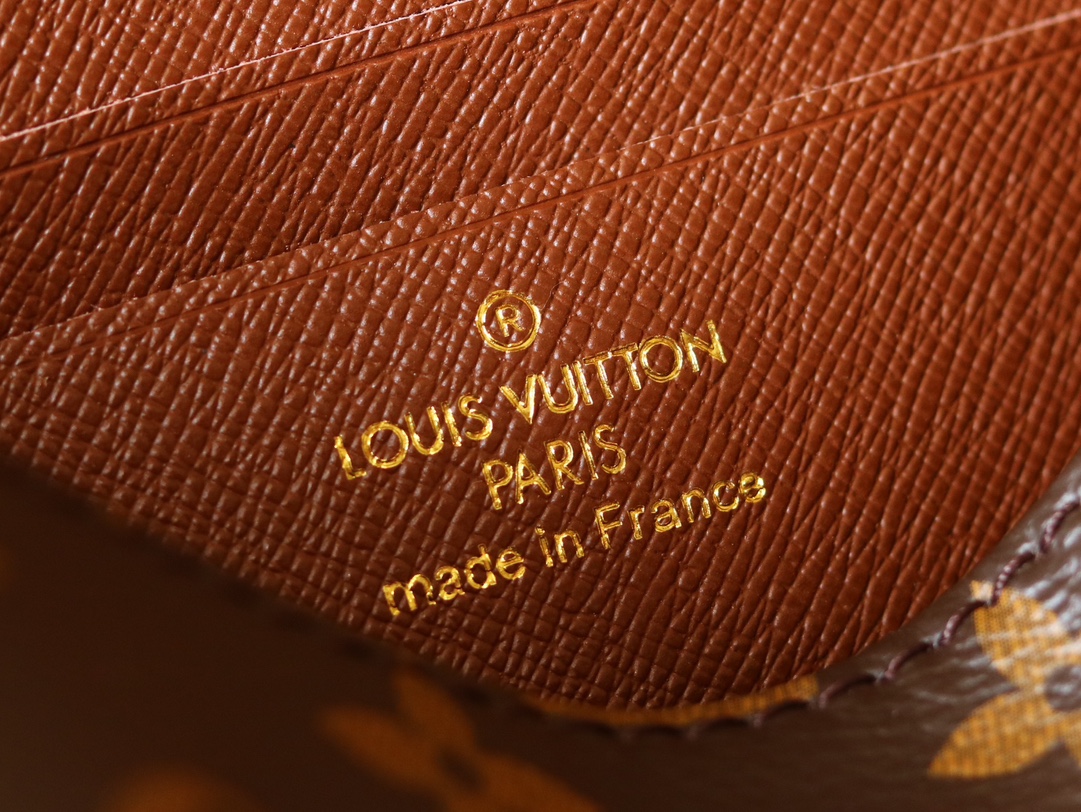 Louis Vuitton M81911 Wallet on Chain Ivy - Image 9