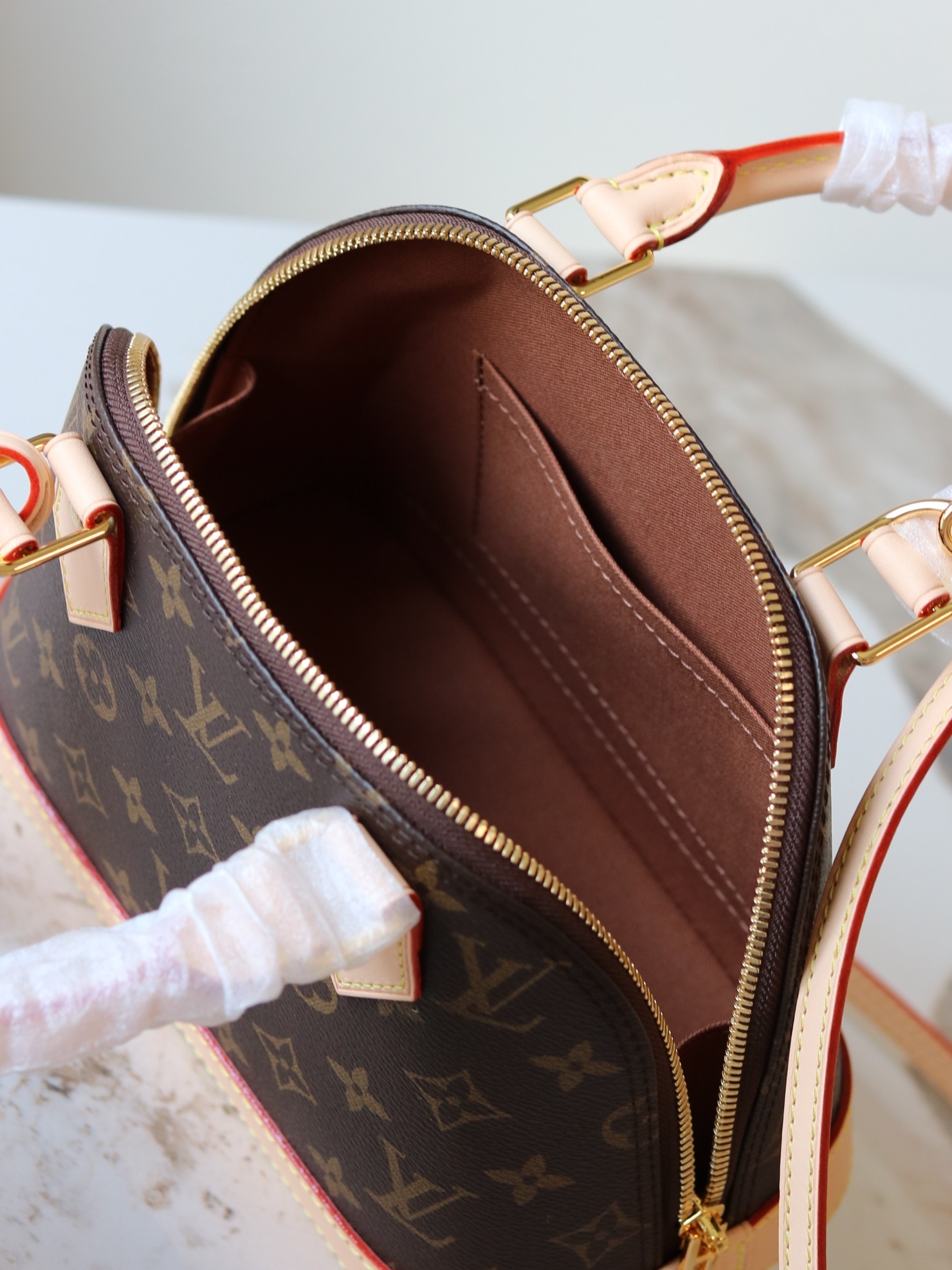 Louis Vuitton Alma BB Handbag in Damier Ebene Canvas - Image 9