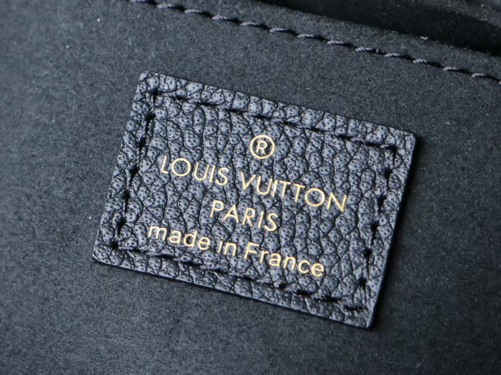 Louis Vuitton OnTheGo BB Handbag - Image 9